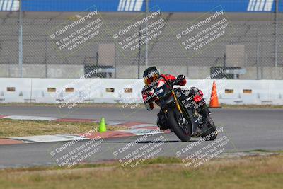 media/Nov-26-2022-Fastrack Riders (Sat) [[b001e85eef]]/Level 2/Session 3 Outside Turn 9/